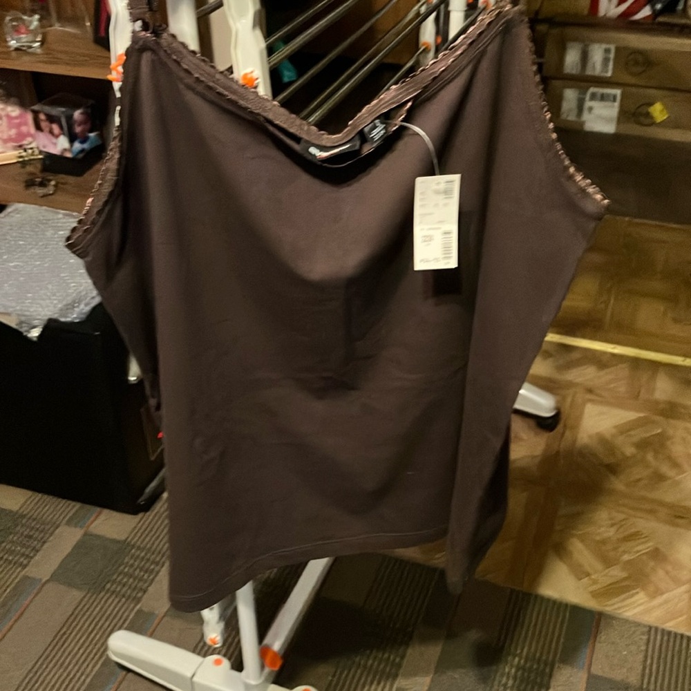 Brown chamise/tank top